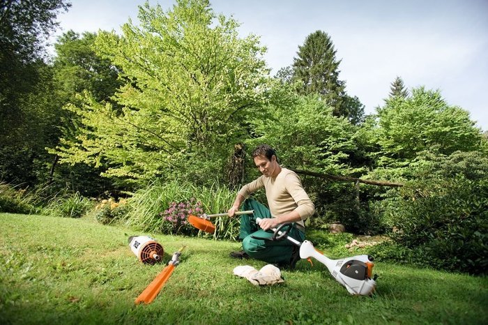 STIHL FS-KM, GSB 230-2 Cap combinat de cosit 3
